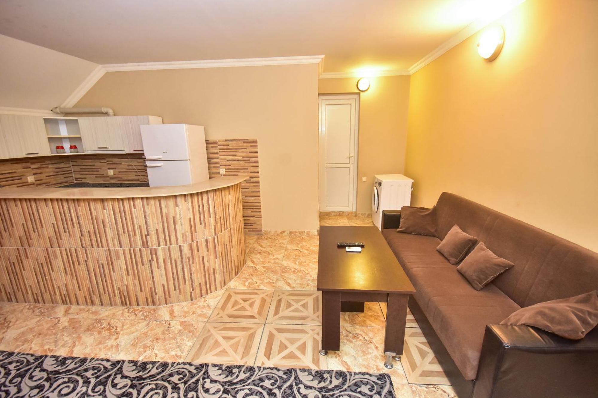 Family Apartments In Batumi Eksteriør billede