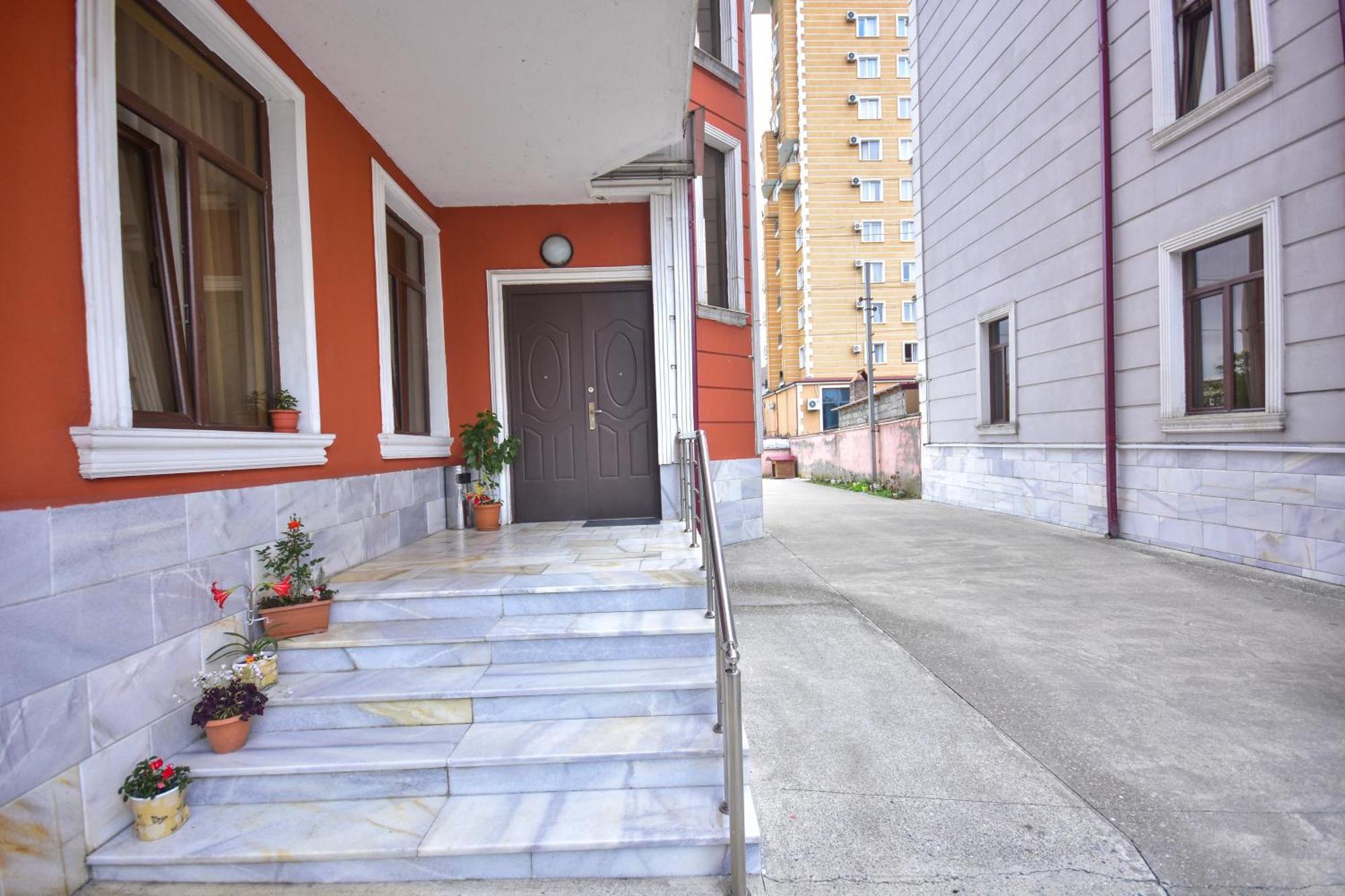Family Apartments In Batumi Eksteriør billede